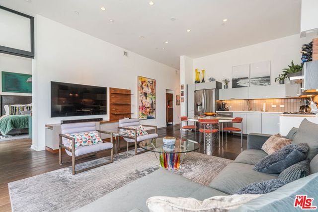 751 N Fairfax Avenue 4, Los Angeles, CA 90046