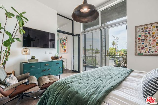 751 N Fairfax Avenue 4, Los Angeles, CA 90046