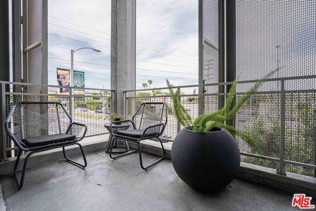 751 N Fairfax Avenue 4, Los Angeles, CA 90046