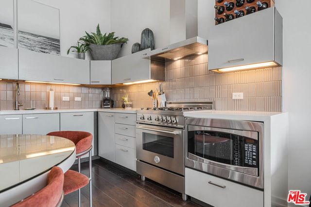 751 N Fairfax Avenue 4, Los Angeles, CA 90046