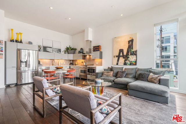 751 N Fairfax Avenue 4, Los Angeles, CA 90046