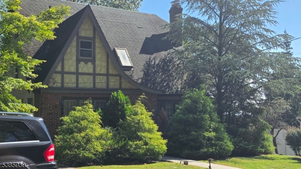 24 Mountain Ave, West Orange Twp., NJ 07052