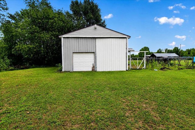 6486 N Winans Road, Alma, MI 48801