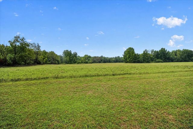 6486 N Winans Road, Alma, MI 48801