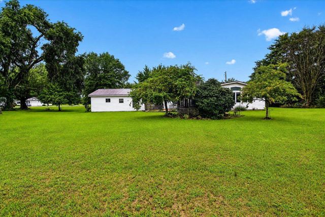 6486 N Winans Road, Alma, MI 48801