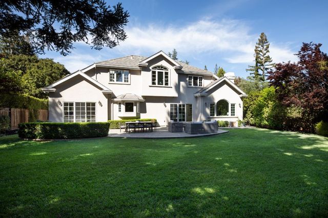 1049 Russell Avenue, Los Altos, CA 94024