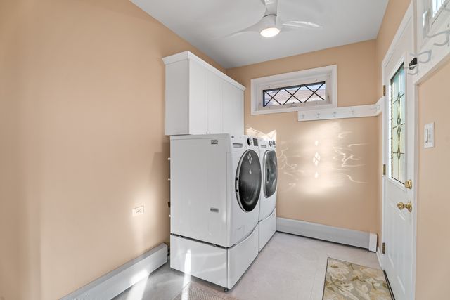 6013 N Emerson Street, Rosemont, IL 60018