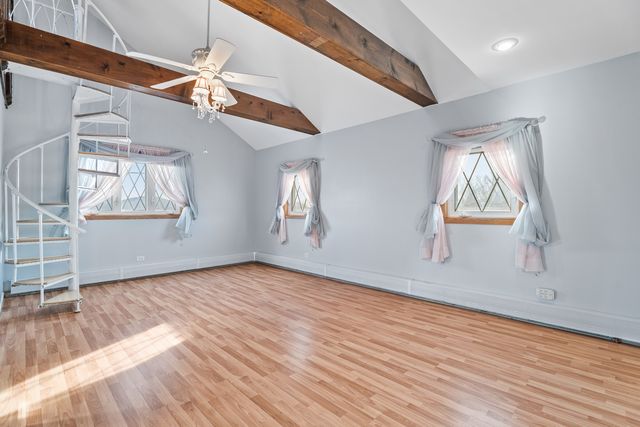 6013 N Emerson Street, Rosemont, IL 60018