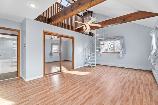 6013 N Emerson Street, Rosemont, IL 60018