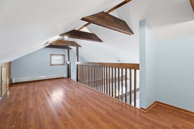 6013 N Emerson Street, Rosemont, IL 60018