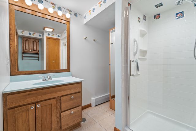 6013 N Emerson Street, Rosemont, IL 60018