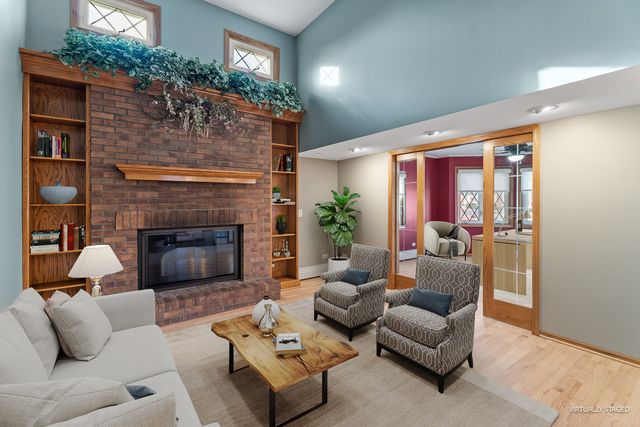 6013 N Emerson Street, Rosemont, IL 60018