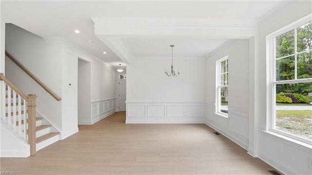 11 Valmoore DR, Poquoson, VA 23662