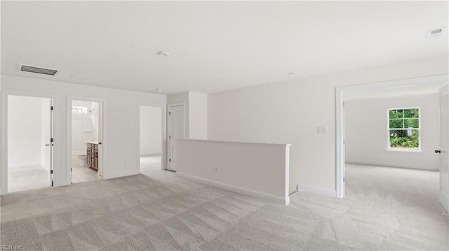 11 Valmoore DR, Poquoson, VA 23662