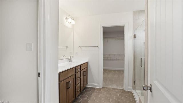 11 Valmoore DR, Poquoson, VA 23662