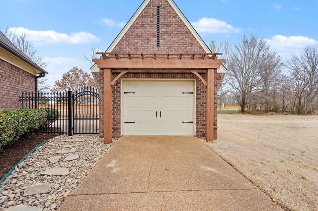 5259 SWITCHGRASS CV, Lakeland, TN 38002
