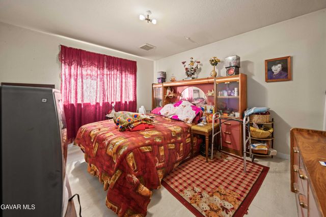 21020 Pippin Way, California City, CA 93505