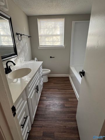 3213 Clifford Road, Huntsville, AL 35810