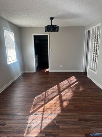 3213 Clifford Road, Huntsville, AL 35810