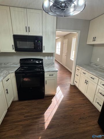 3213 Clifford Road, Huntsville, AL 35810