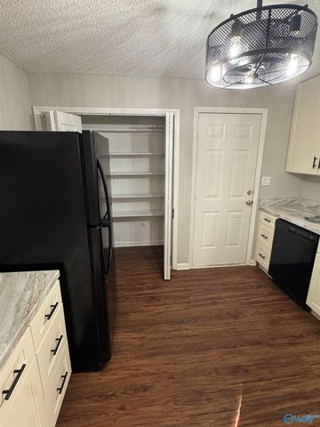 3213 Clifford Road, Huntsville, AL 35810