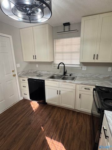 3213 Clifford Road, Huntsville, AL 35810