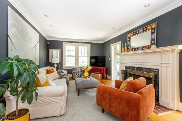 85 Hawthorne Ave, Glen Ridge Boro Twp., NJ 07028