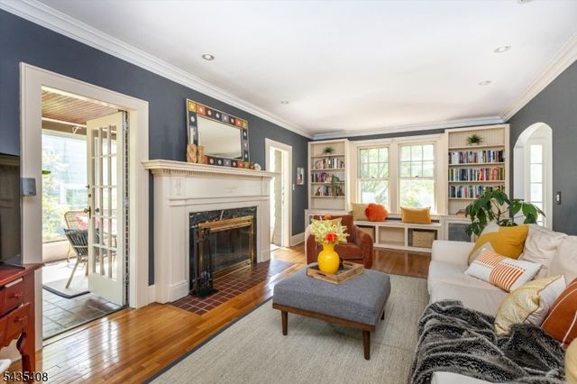 85 Hawthorne Ave, Glen Ridge Boro Twp., NJ 07028