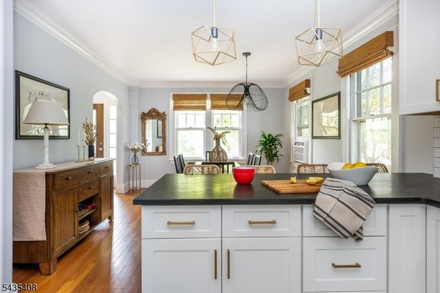 85 Hawthorne Ave, Glen Ridge Boro Twp., NJ 07028