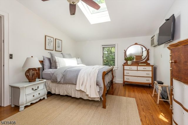 85 Hawthorne Ave, Glen Ridge Boro Twp., NJ 07028