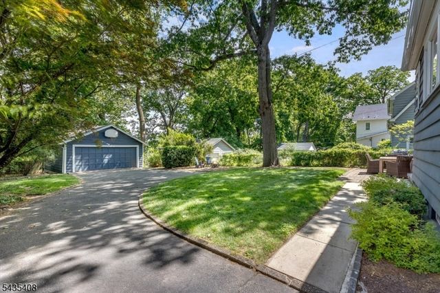 85 Hawthorne Ave, Glen Ridge Boro Twp., NJ 07028