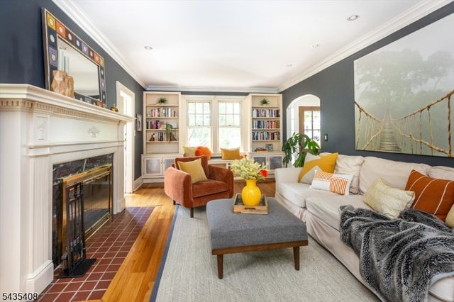 85 Hawthorne Ave, Glen Ridge Boro Twp., NJ 07028