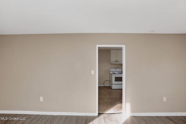 367 Queen Julianna Lane, Jackson, MS 39209