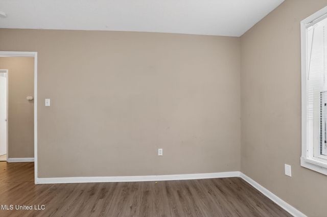 367 Queen Julianna Lane, Jackson, MS 39209