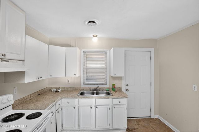 367 Queen Julianna Lane, Jackson, MS 39209