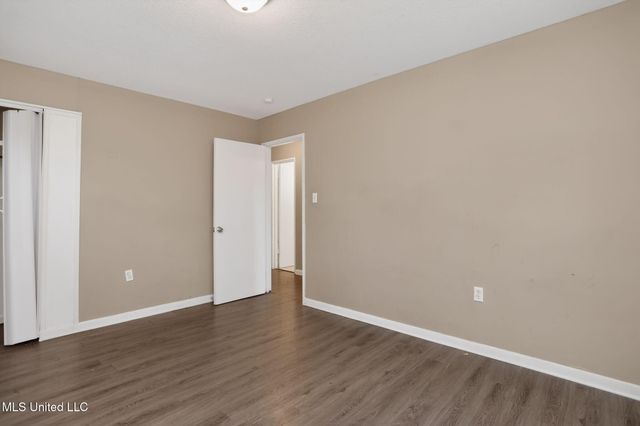 367 Queen Julianna Lane, Jackson, MS 39209