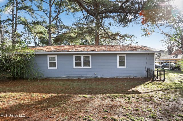 367 Queen Julianna Lane, Jackson, MS 39209