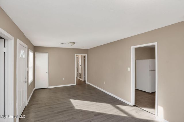 367 Queen Julianna Lane, Jackson, MS 39209