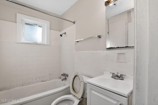 367 Queen Julianna Lane, Jackson, MS 39209