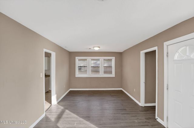 367 Queen Julianna Lane, Jackson, MS 39209