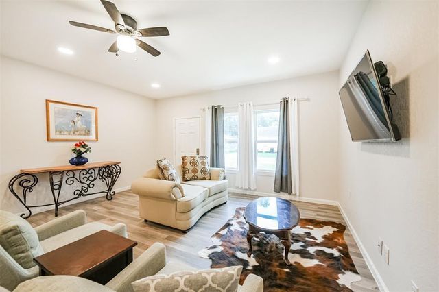 13 Hafer Street, Baytown, TX 77520