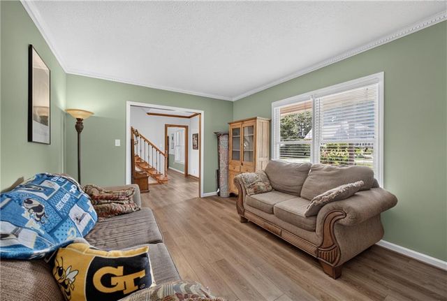 1532 Berkshire Farm Drive, Snellville, GA 30078
