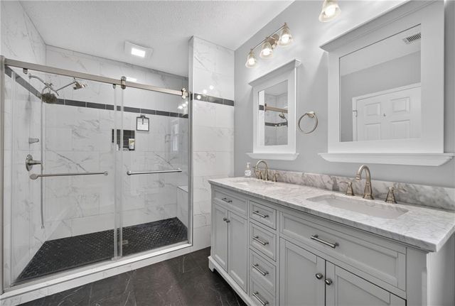 1532 Berkshire Farm Drive, Snellville, GA 30078