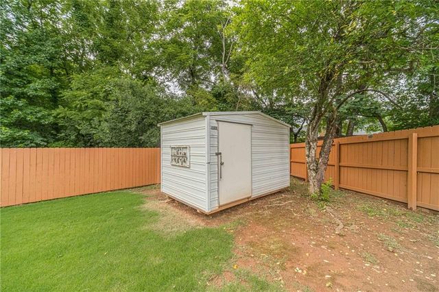 1532 Berkshire Farm Drive, Snellville, GA 30078