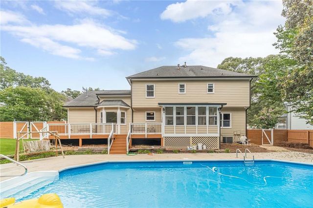 1532 Berkshire Farm Drive, Snellville, GA 30078