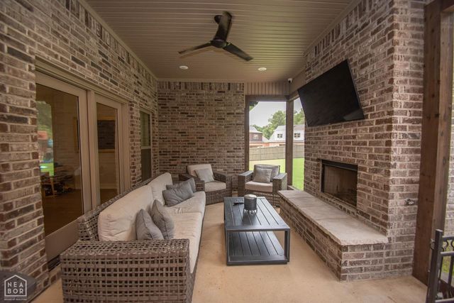 3301 Mallard Pointe Ln, Jonesboro, AR 72404