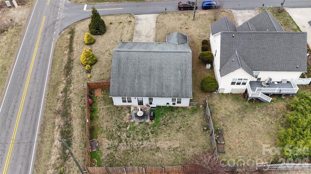 90 Elm Street, Morganton, NC 28655