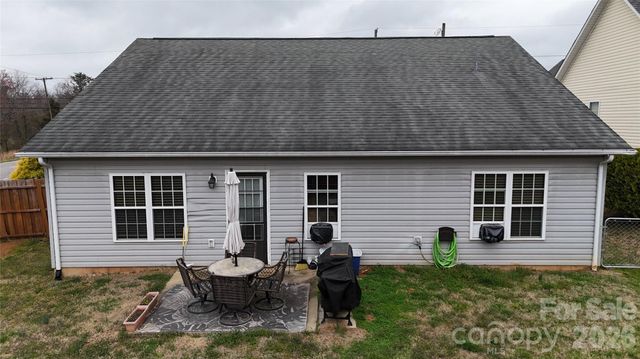 90 Elm Street, Morganton, NC 28655