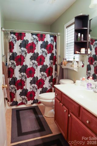 90 Elm Street, Morganton, NC 28655