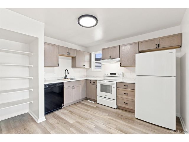 1120 S Clinton St 1120-72, Denver, CO 80247